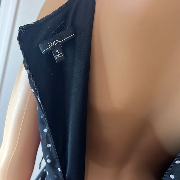 R&K Dress Size 8 Black White Polka Dots Scoop Neck Sleeveless Midi Sheer Lined - Picture 6 of 10